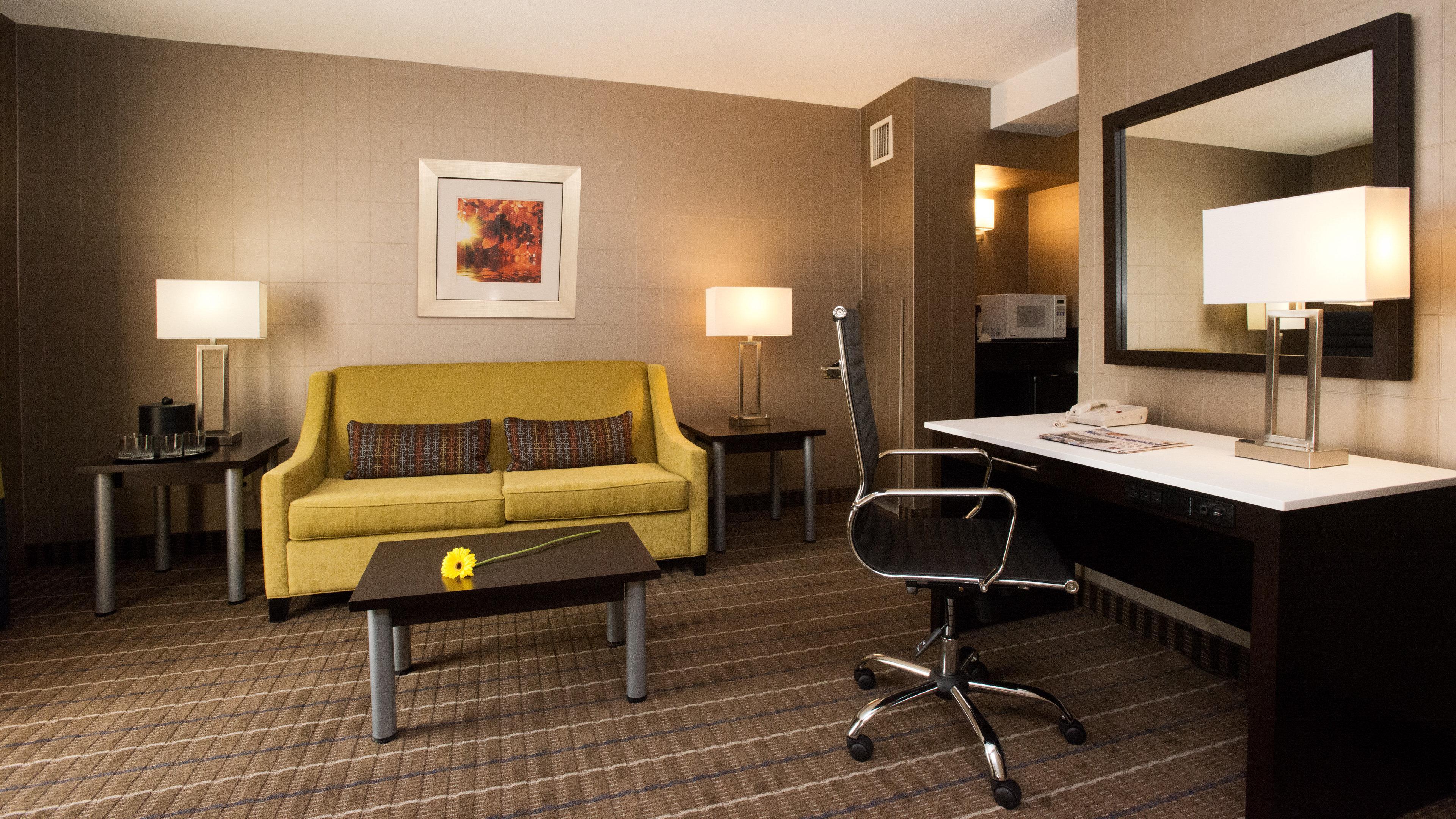 & West - Meadowvale By Ihg 4*