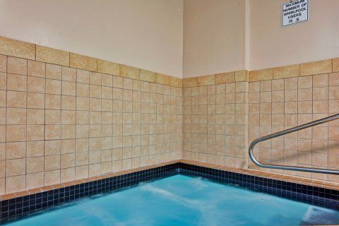 & West - Meadowvale By Ihg Mississauga